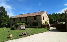La Grange Dans La Foret